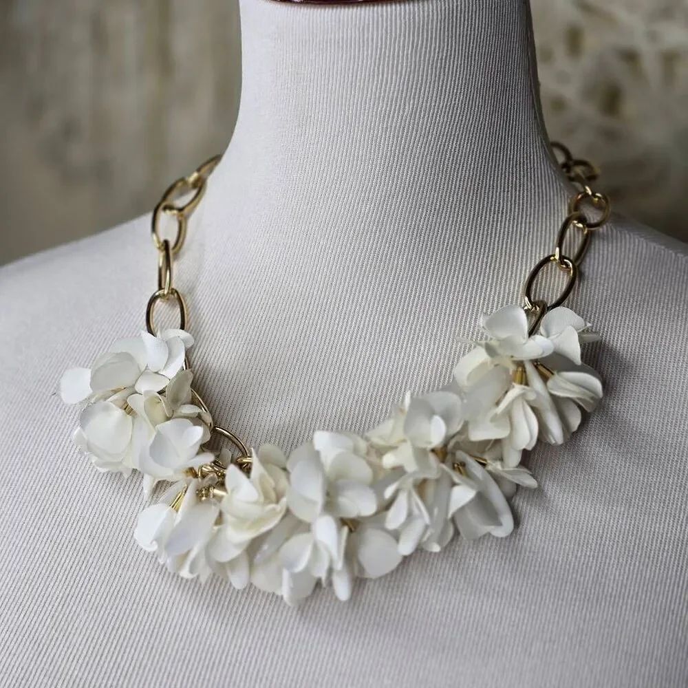 Talbots Fabric and Bead Flower Necklace White Gold